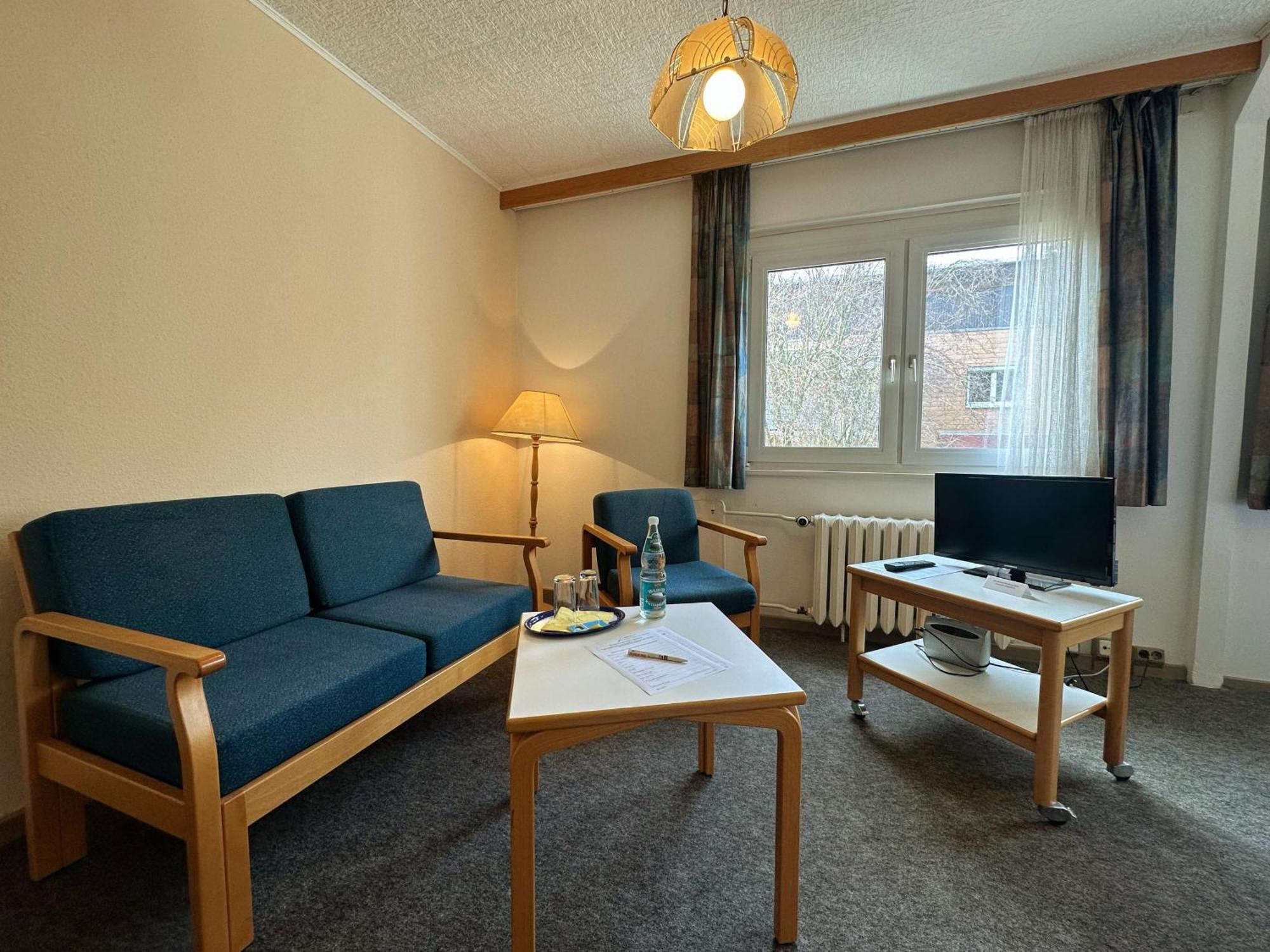 Hotel Am Laerchenberg I Fruehstueck, Wlan, Parkplatz Schirgiswalde-Kirschau Kültér fotó