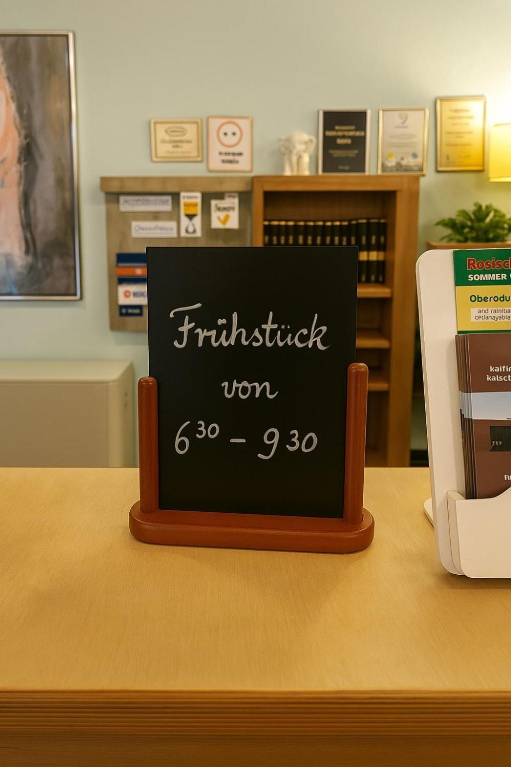 Hotel Am Laerchenberg I Fruehstueck, Wlan, Parkplatz Schirgiswalde-Kirschau Kültér fotó